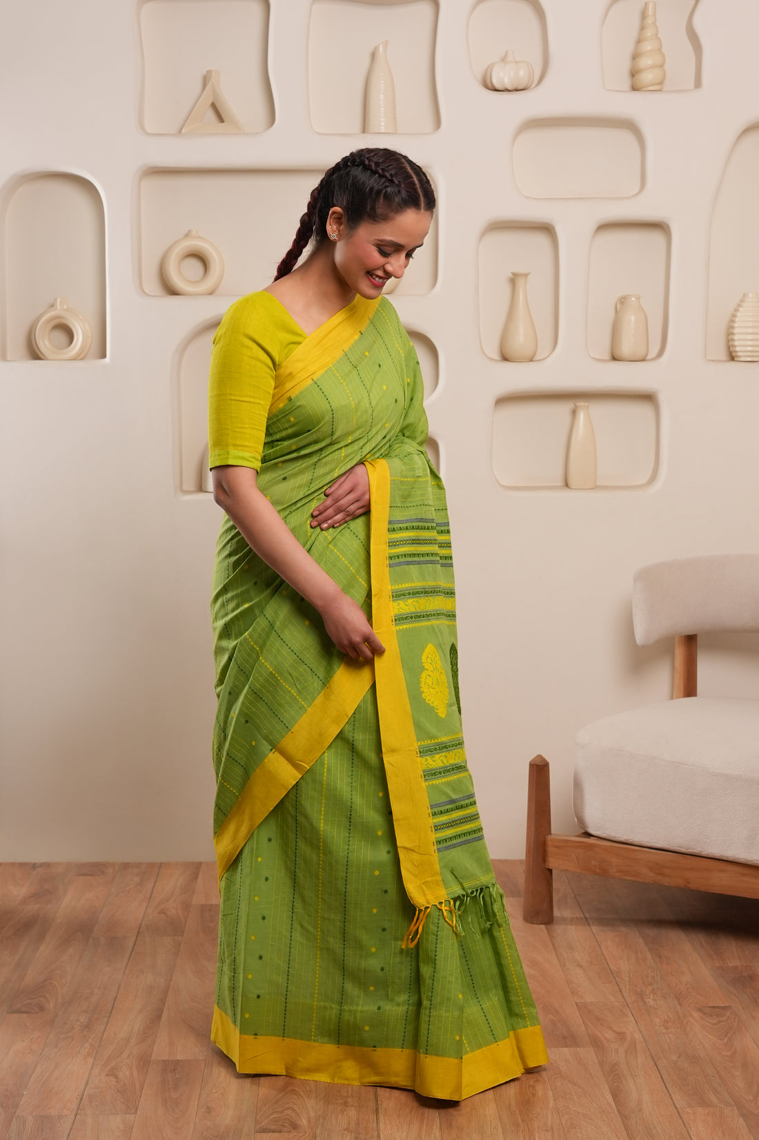 Apoorva | Handloom certified Tangail saree