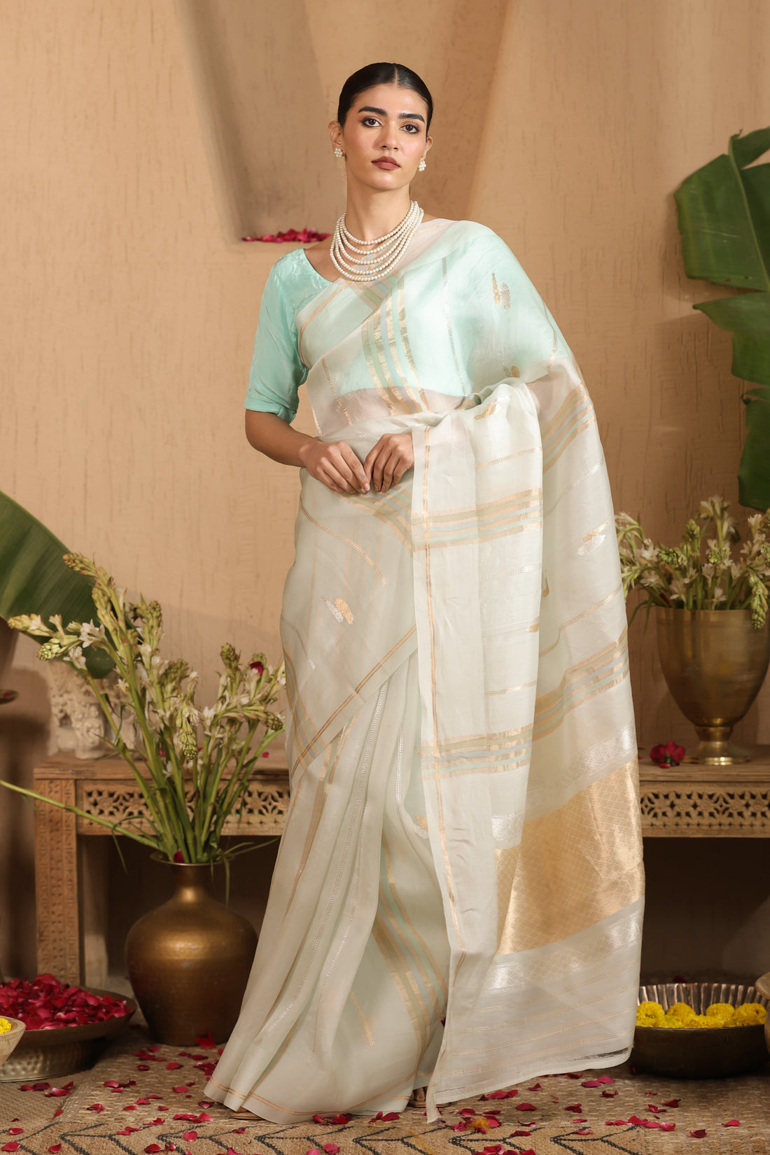 Nivi | Silk and Handloom certified Banarasi Saree