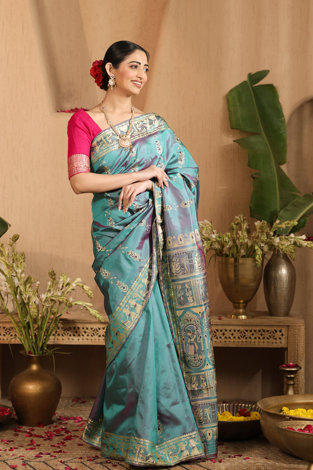 Charulata | Silk and Handloom certified Baluchari saree
